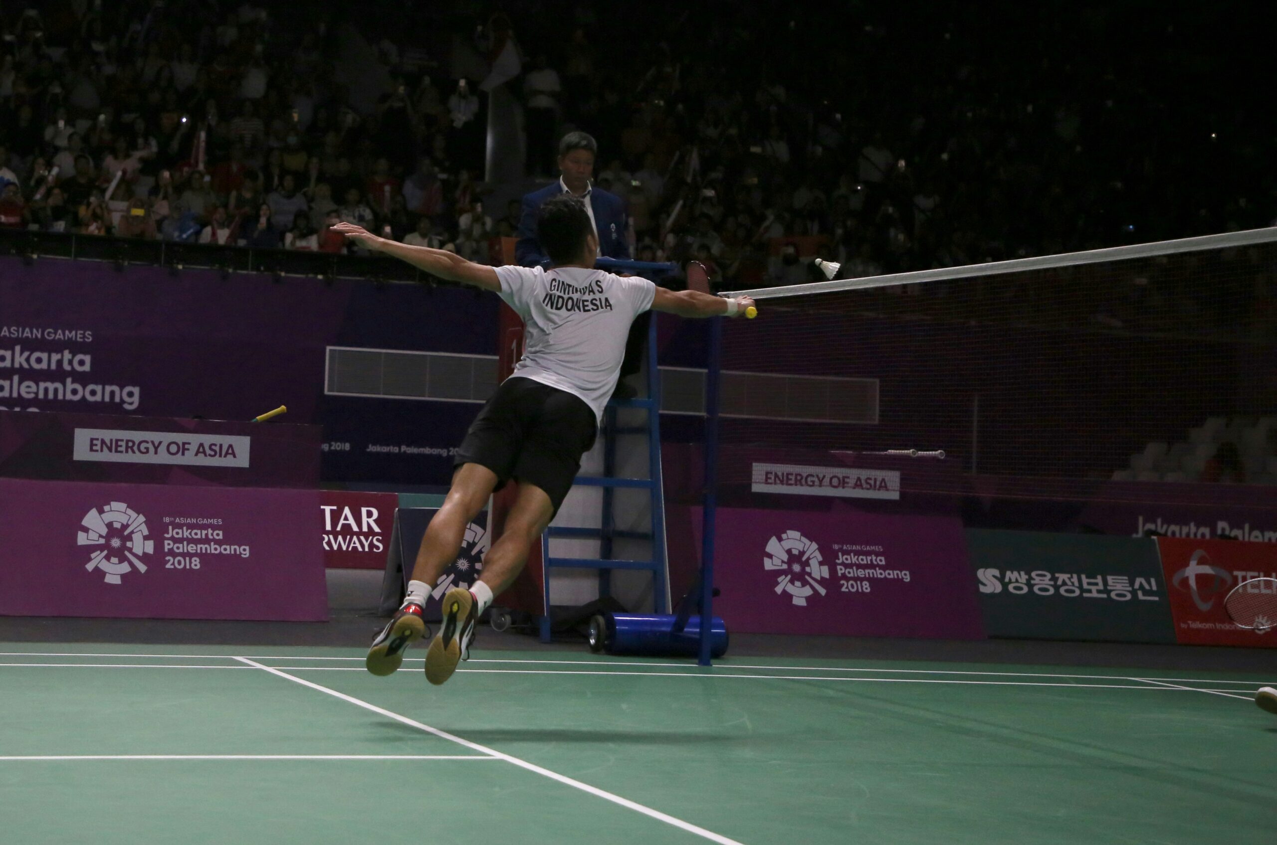 découvrez toutes les informations sur le badminton : règles, matériel, techniques, et actualités dans le monde du badminton.